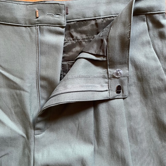 NWOT Enza Costa Sage Pleated Oversized Cargo Pant Size 26 (RUNS LARGE) Flawless - Picture 4 of 16